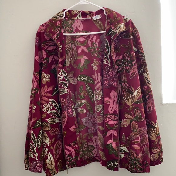 floral jacket - Picture 2 of 4